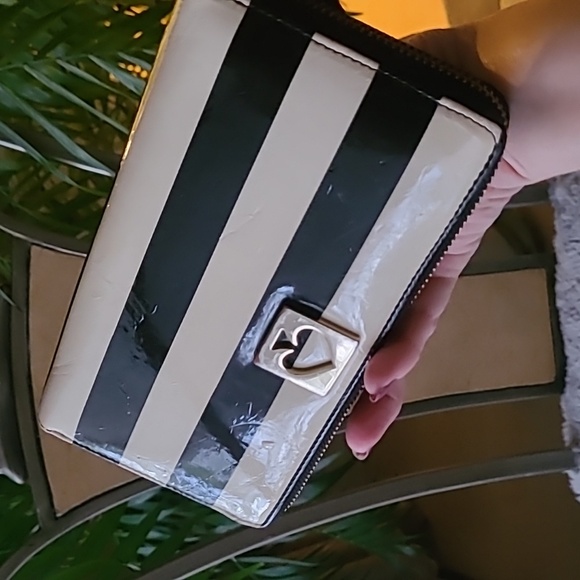Kate ♠️ Spade Wallet ❤️ - Picture 1 of 10